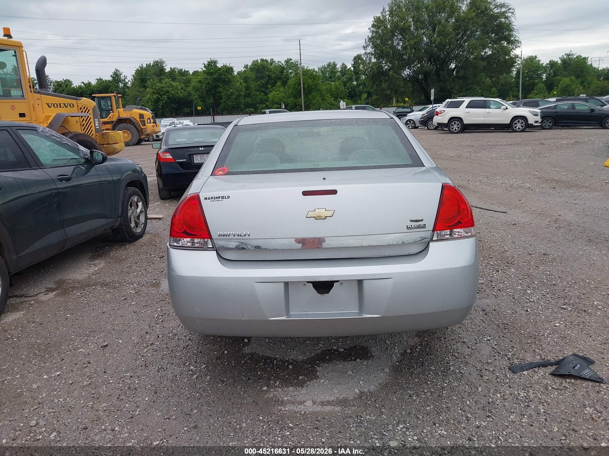 2010 Chevrolet Impala Ls Silver vin: 2G1WA5EKXA1126492
