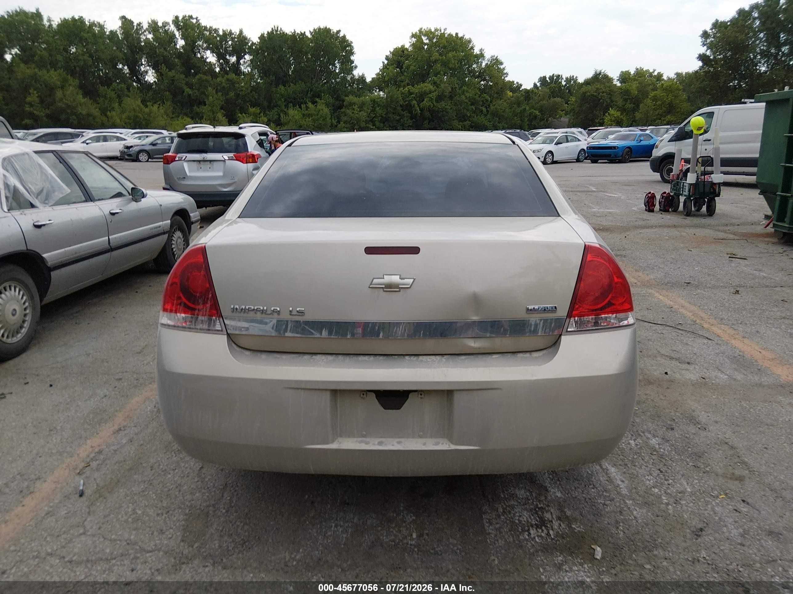2008 Chevrolet Impala Ls Gold vin: 2G1WB55K281202715