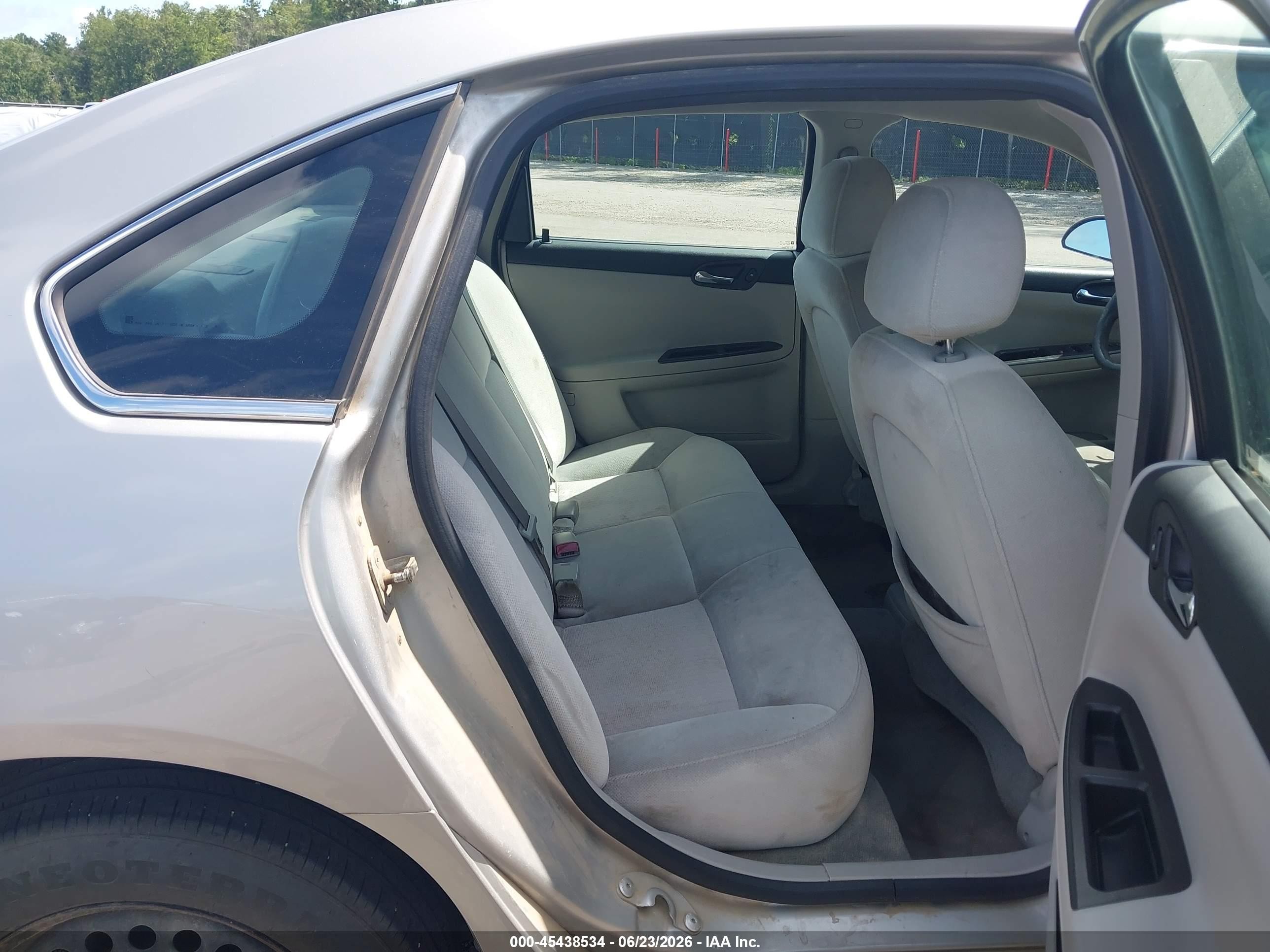 2008 Chevrolet Impala Ls Серебряный vin: 2G1WB55K781254499