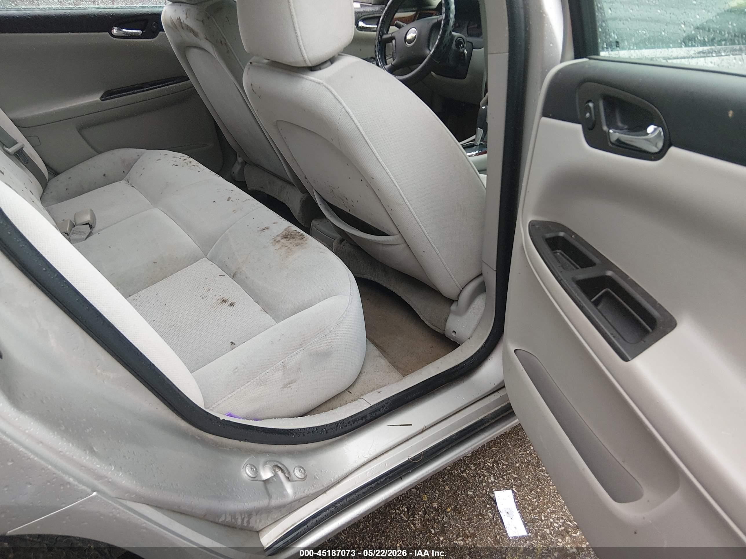 2007 Chevrolet Impala Ls Серебряный vin: 2G1WB55KX79349901