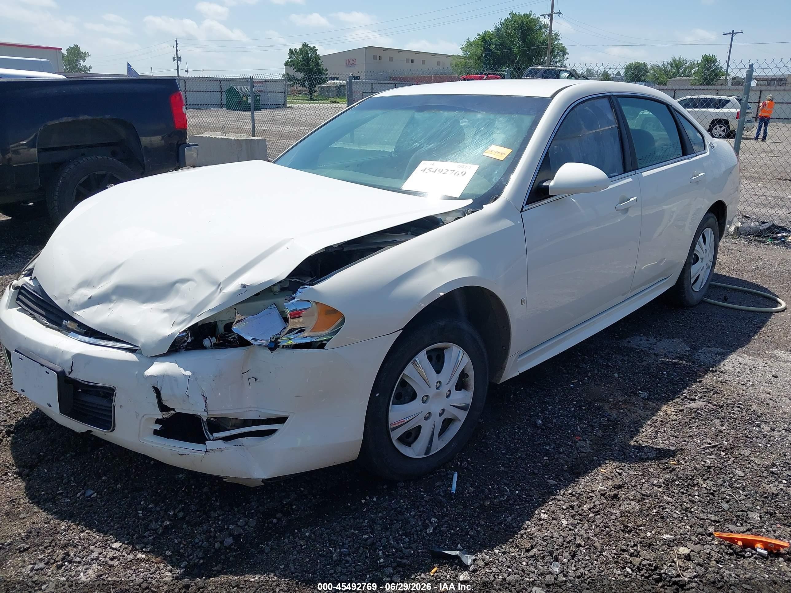 2009 Chevrolet Impala Ls White vin: 2G1WB57K391249573