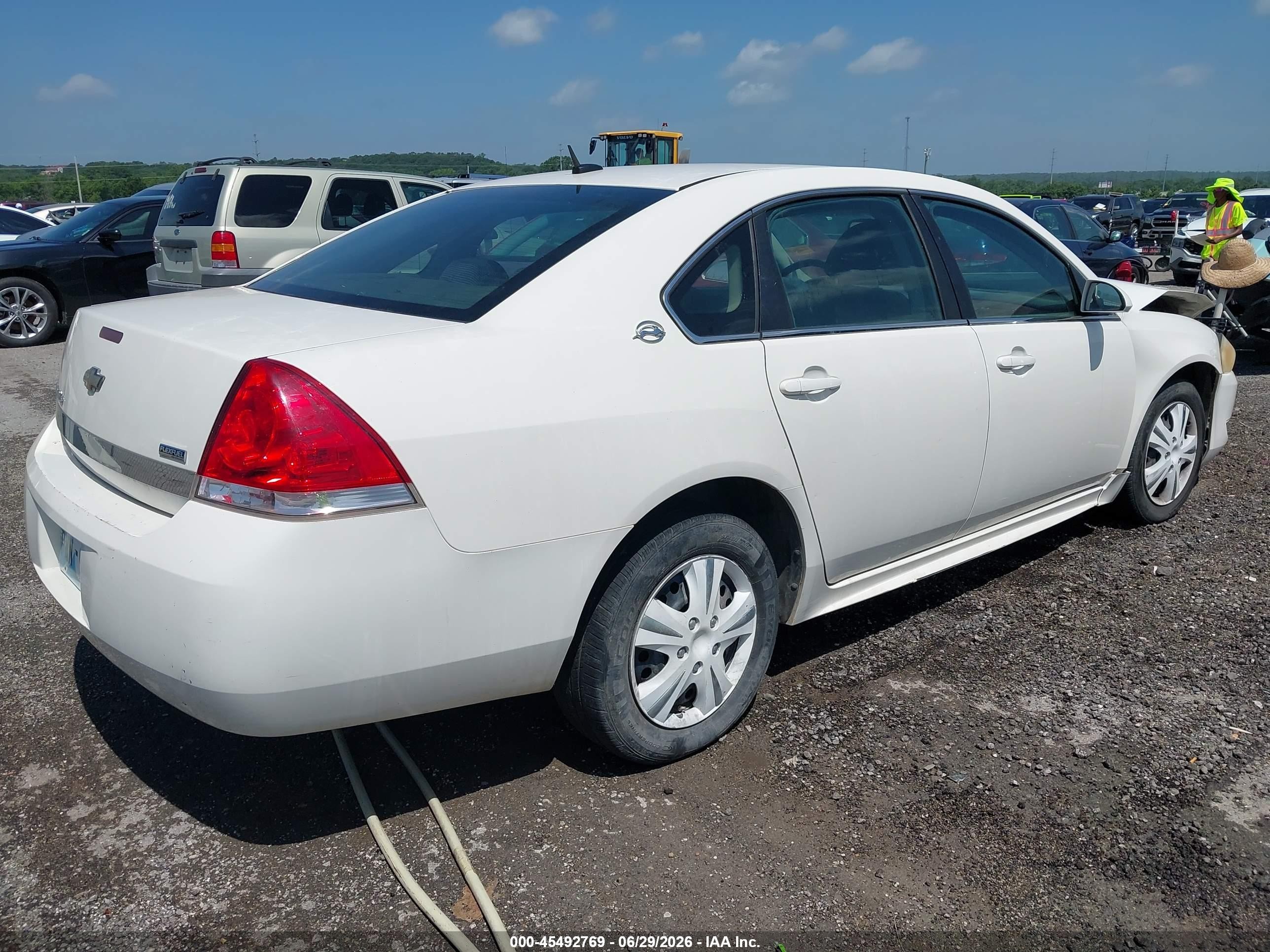 2009 Chevrolet Impala Ls White vin: 2G1WB57K391249573