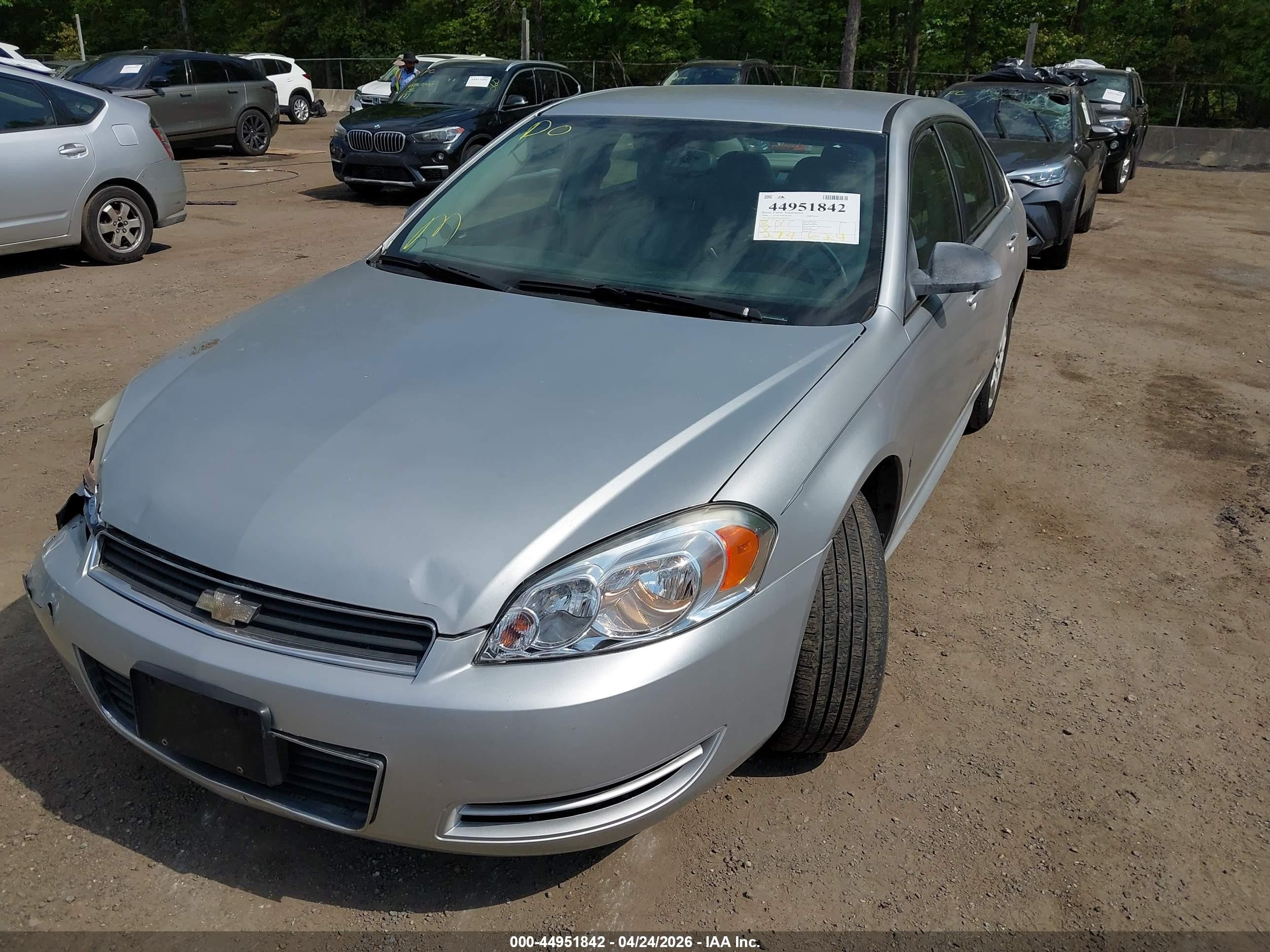 2009 Chevrolet Impala Ls Silver vin: 2G1WB57K691205423