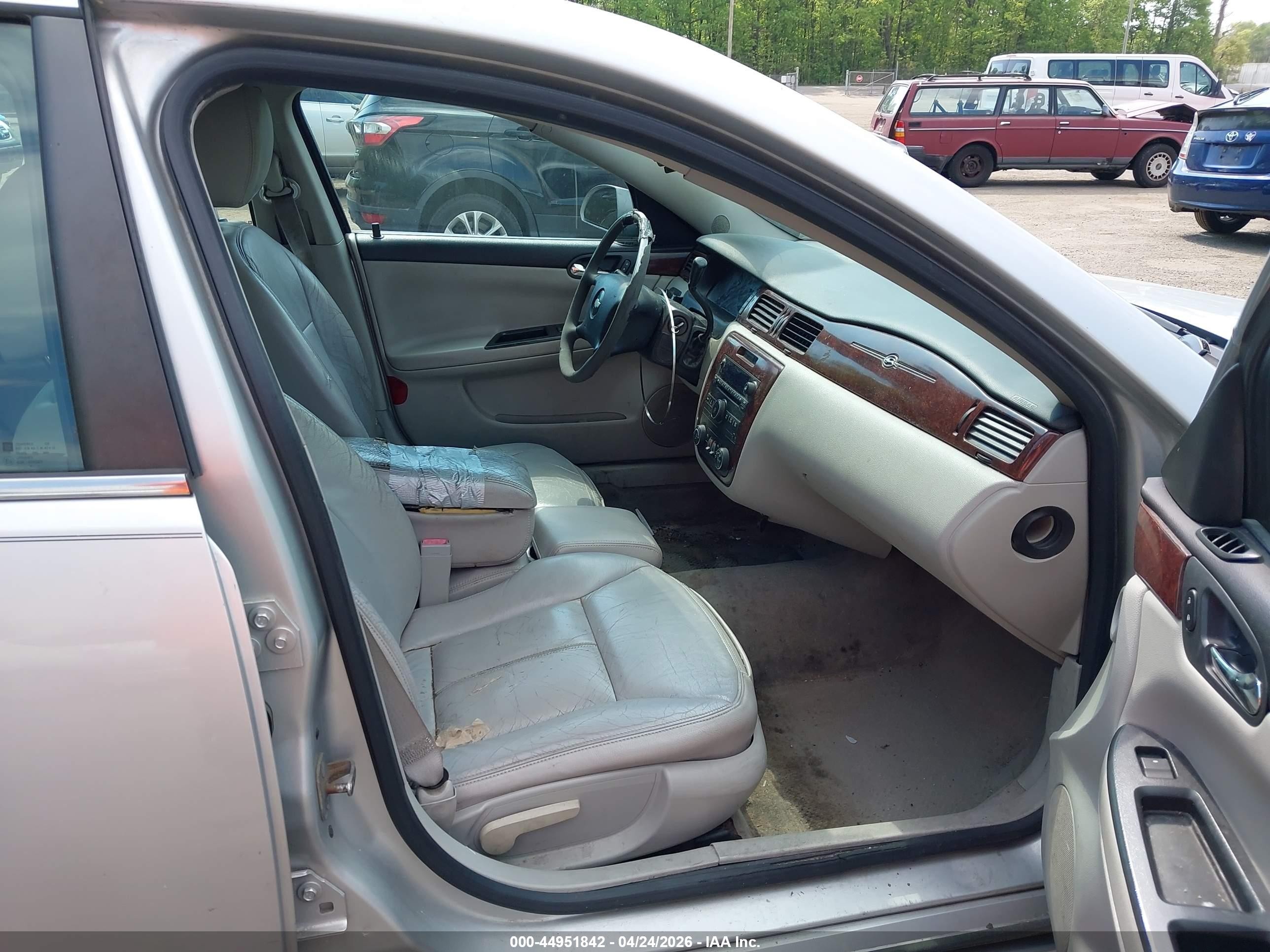 2009 Chevrolet Impala Ls Silver vin: 2G1WB57K691205423