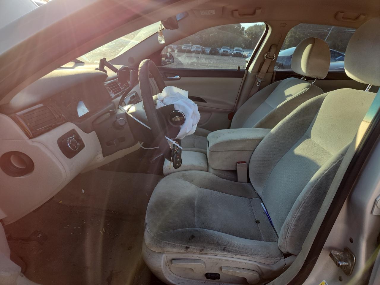 2009 Chevrolet Impala Ls Gold vin: 2G1WB57K791207231