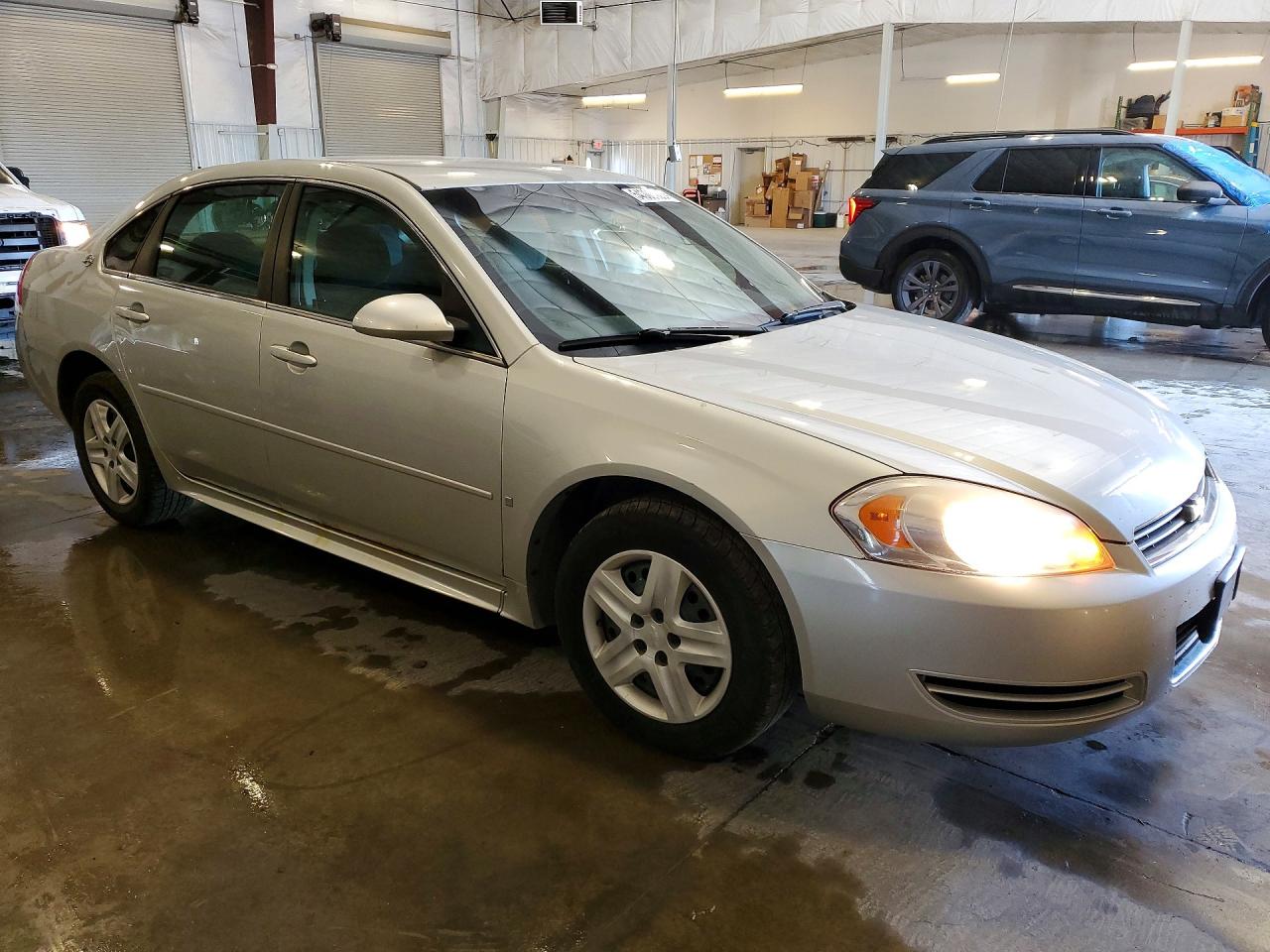 2009 Chevrolet Impala Ls Серебряный vin: 2G1WB57K891261590