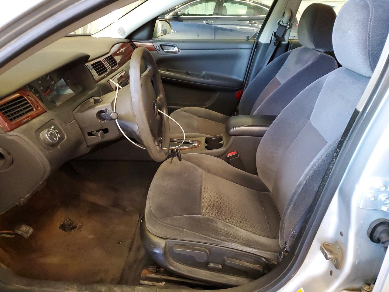 2009 Chevrolet Impala Ls Серебряный vin: 2G1WB57K891261590
