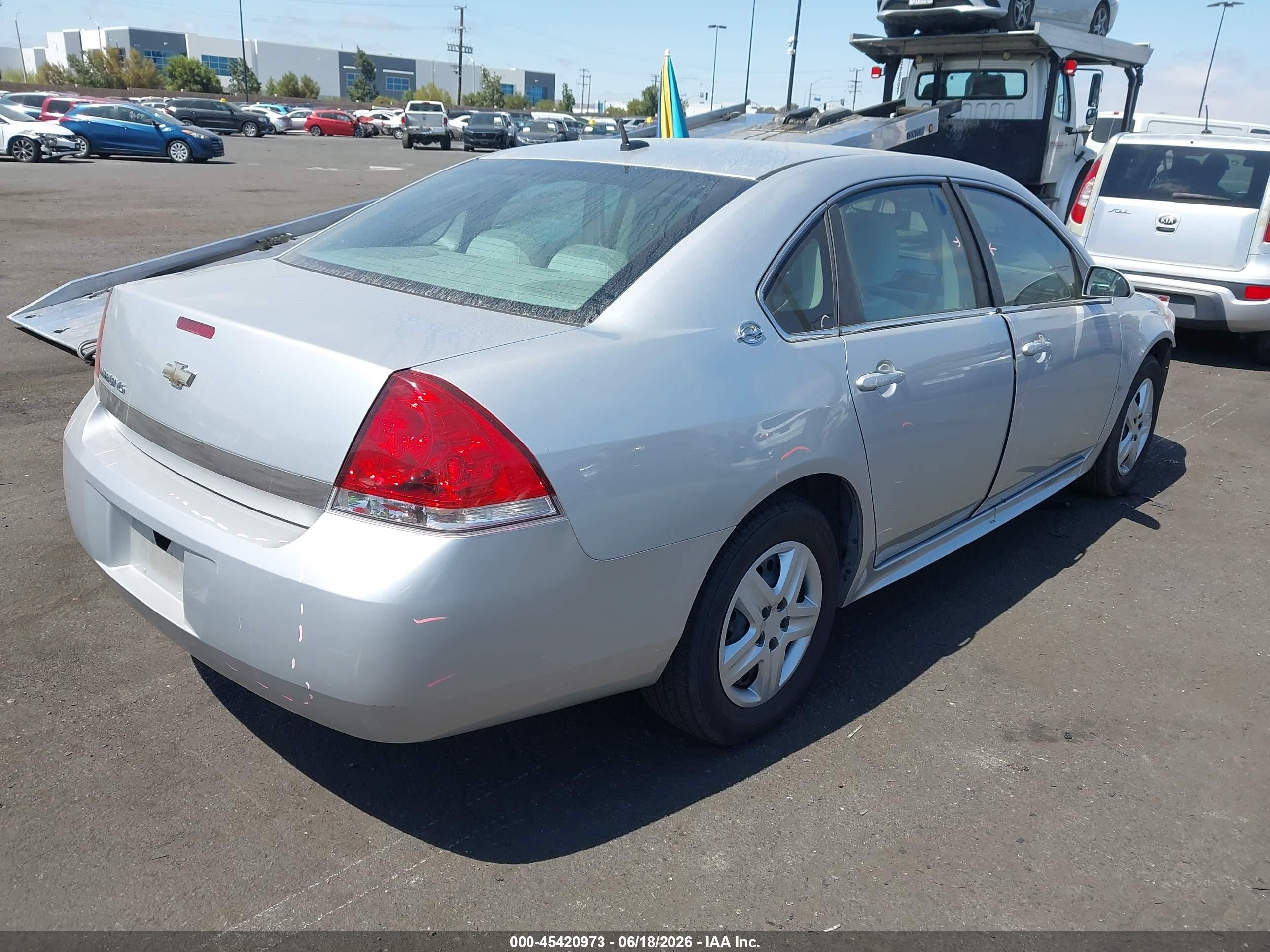 2009 Chevrolet Impala Ls Silver vin: 2G1WB57N091169853