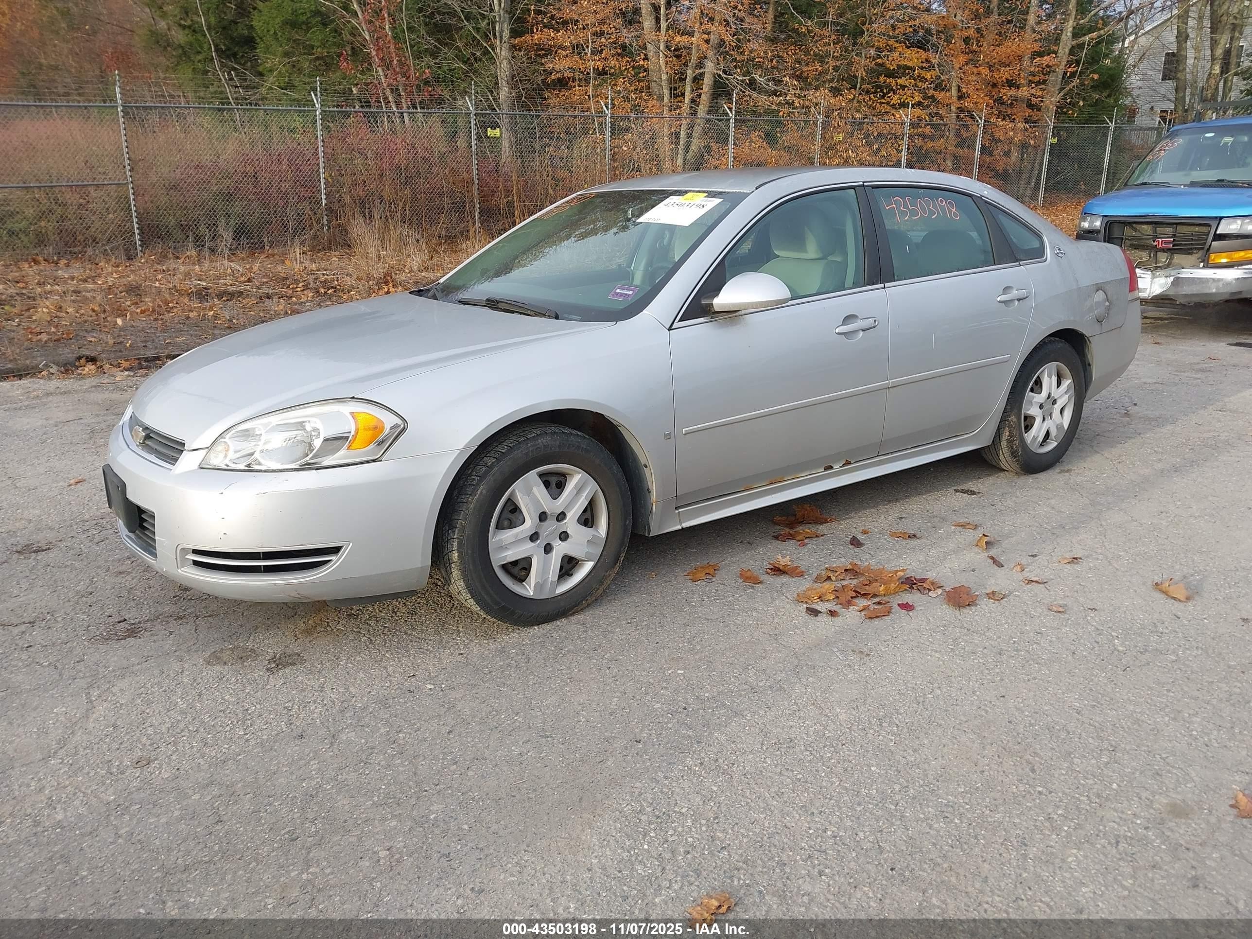 2009 Chevrolet Impala Ls Серебряный vin: 2G1WB57N791292436
