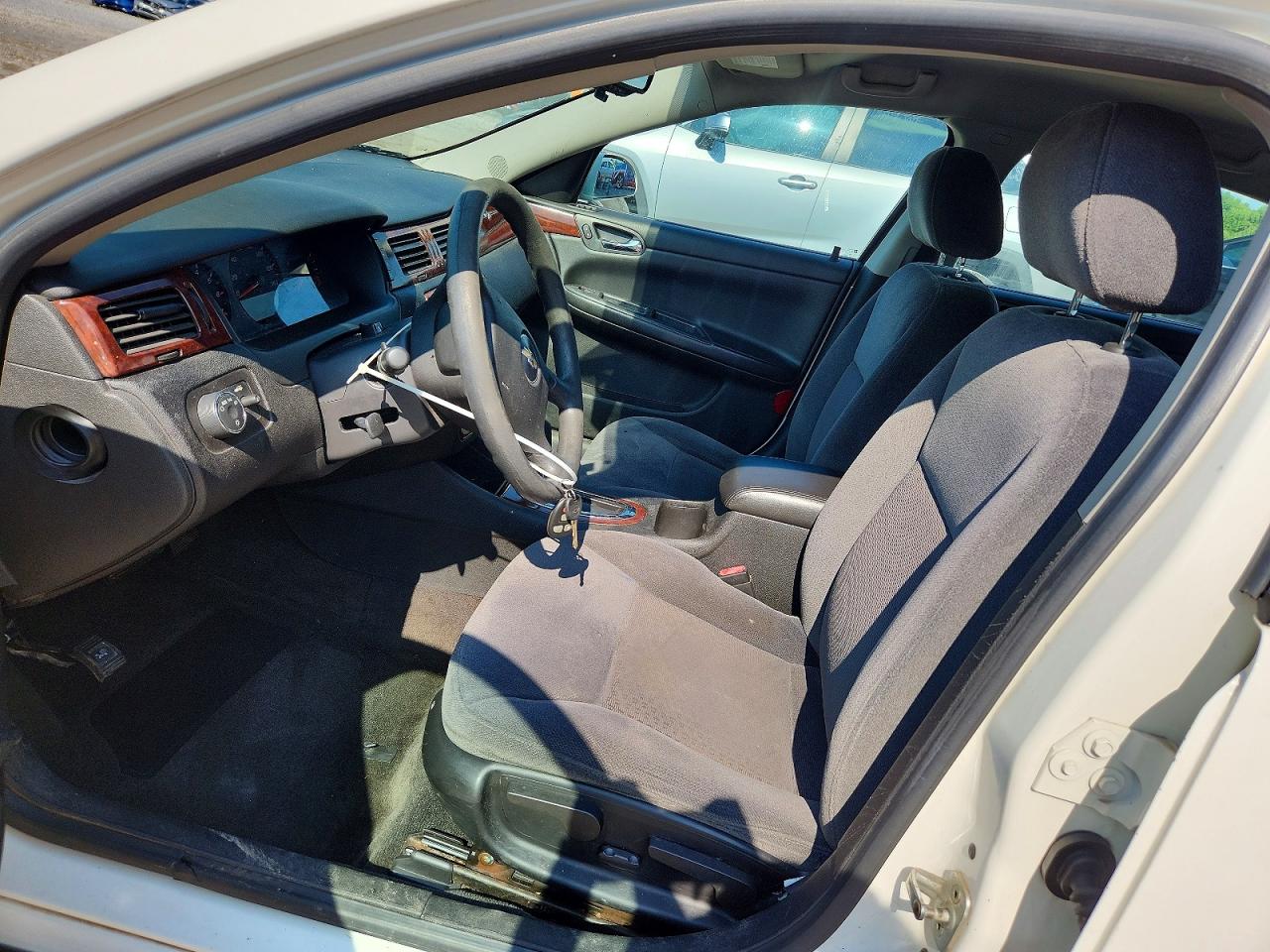 2008 Chevrolet Impala Ls White vin: 2G1WB58K089131530