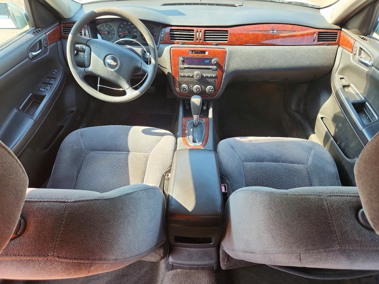 2008 Chevrolet Impala Ls White vin: 2G1WB58K089131530