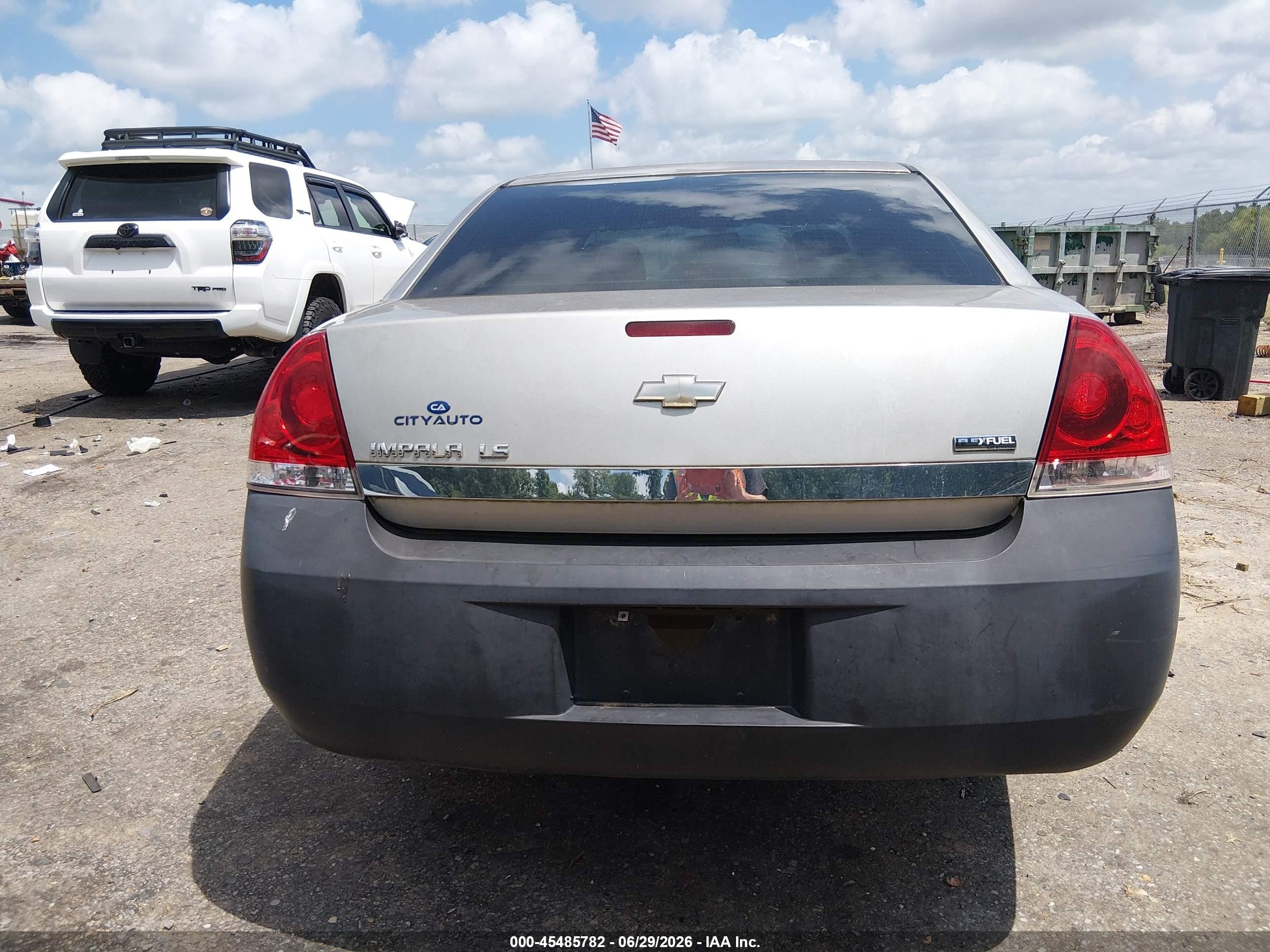 2008 Chevrolet Impala Ls Silver vin: 2G1WB58K089148568