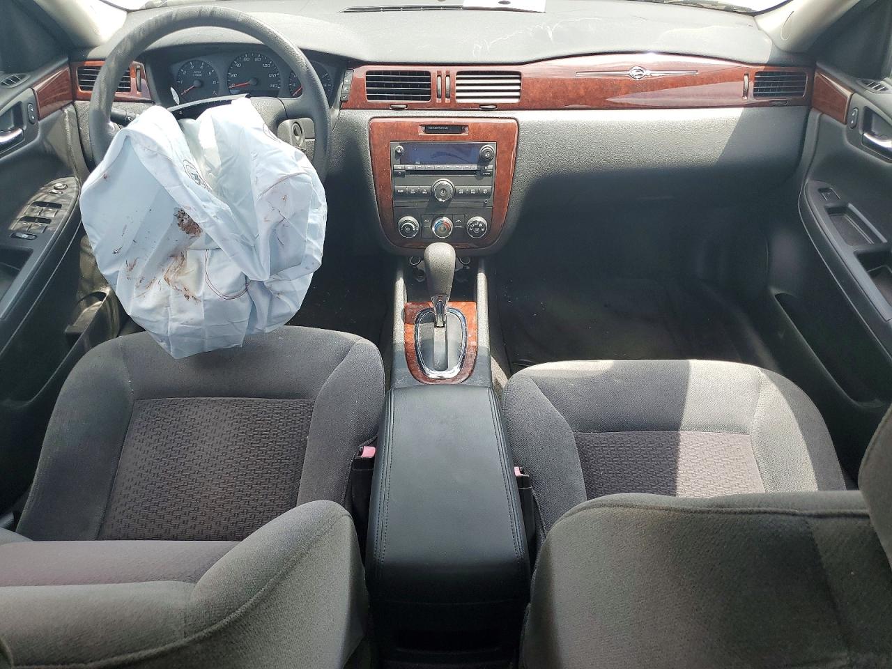 2008 Chevrolet Impala Ls White vin: 2G1WB58K089187824