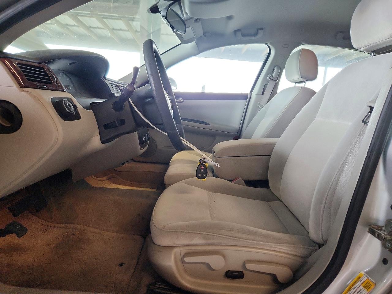 2008 Chevrolet Impala Silver vin: 2G1WB58K181300470