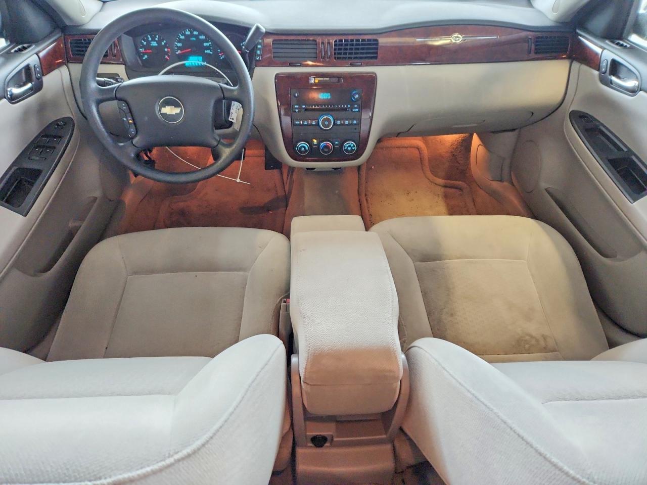 2008 Chevrolet Impala Silver vin: 2G1WB58K181300470
