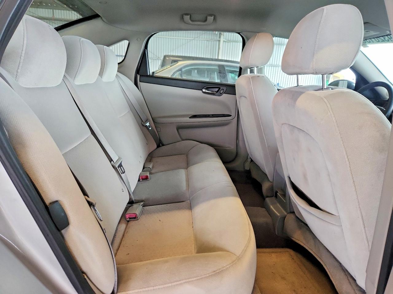 2008 Chevrolet Impala Silver vin: 2G1WB58K181300470