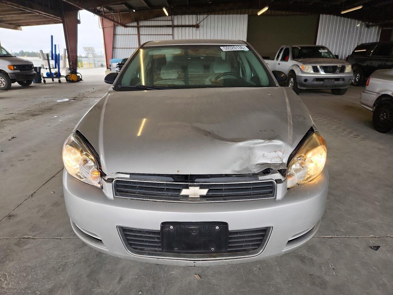 2008 Chevrolet Impala Silver vin: 2G1WB58K181300470