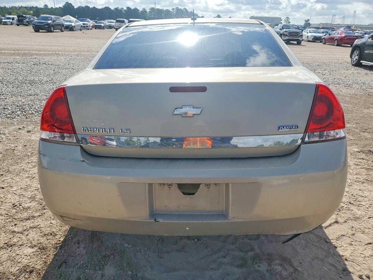 2008 Chevrolet Impala Ls Gold vin: 2G1WB58K389162903