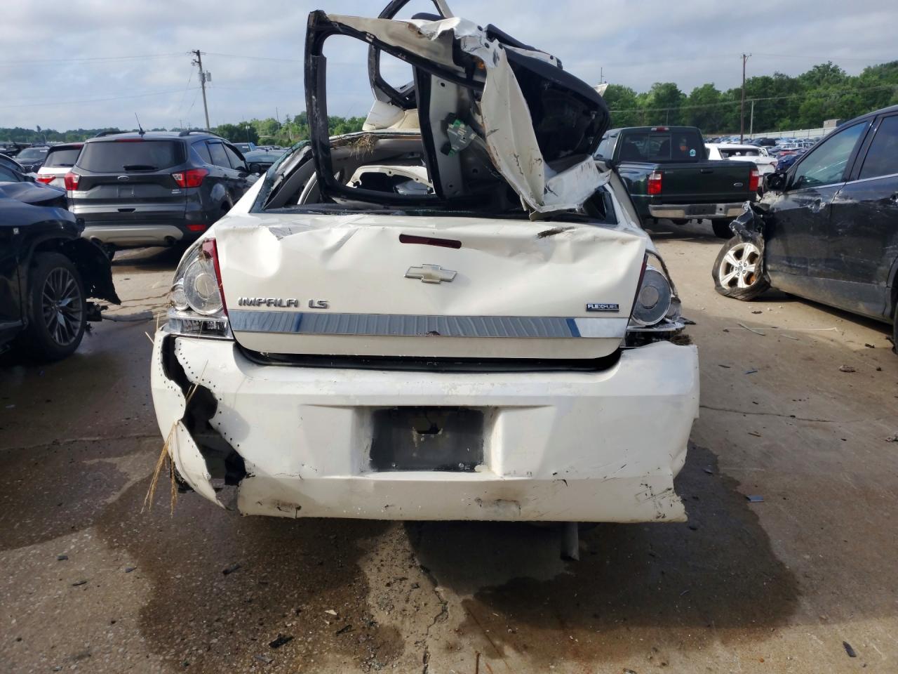 2008 Chevrolet Impala Ls White vin: 2G1WB58K389206771
