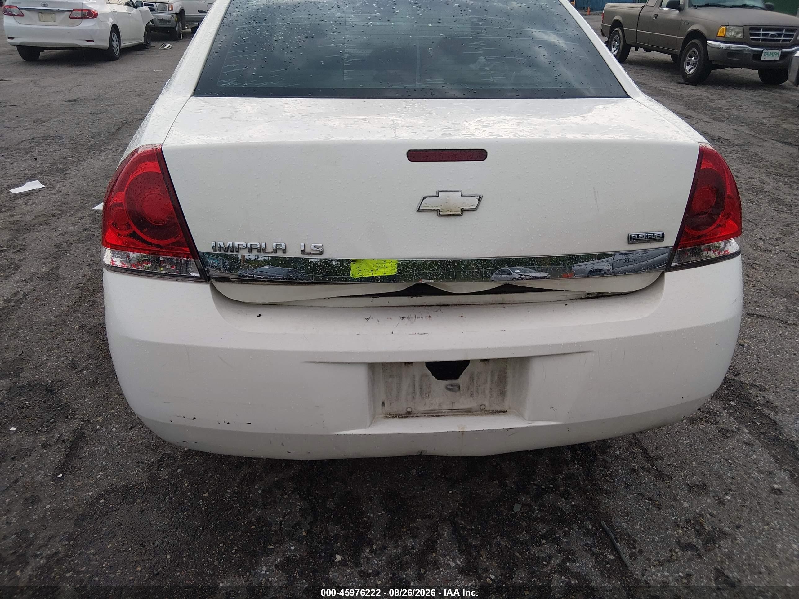 2008 Chevrolet Impala Ls Белый vin: 2G1WB58K481252754