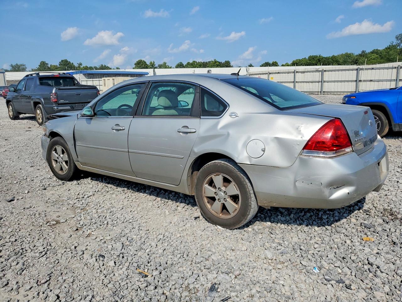 2008 Chevrolet Impala Ls Silver vin: 2G1WB58K481302407