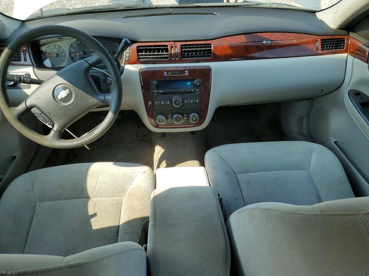 2008 Chevrolet Impala Ls Silver vin: 2G1WB58K481302407