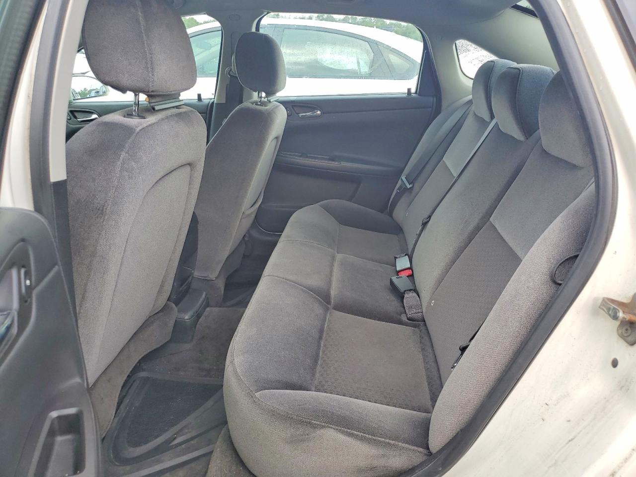 2008 Chevrolet Impala Ls White vin: 2G1WB58K481322883