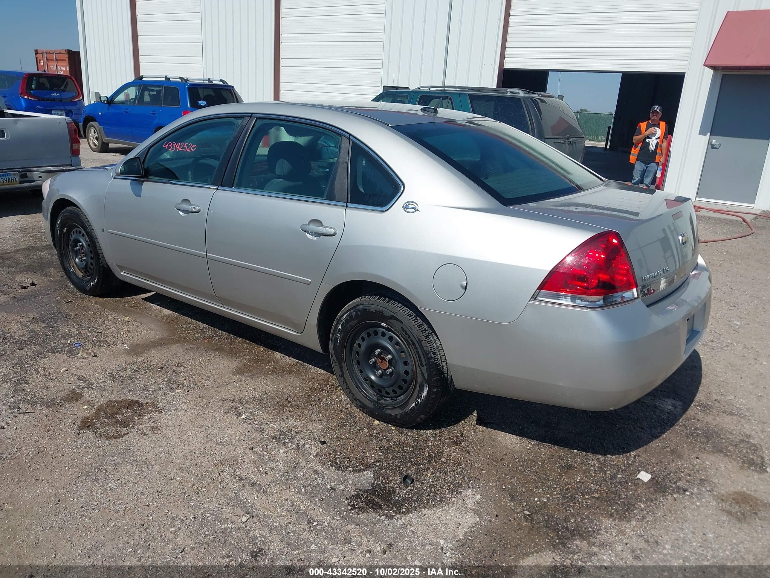 2008 Chevrolet Impala Ls Silver vin: 2G1WB58K481342521