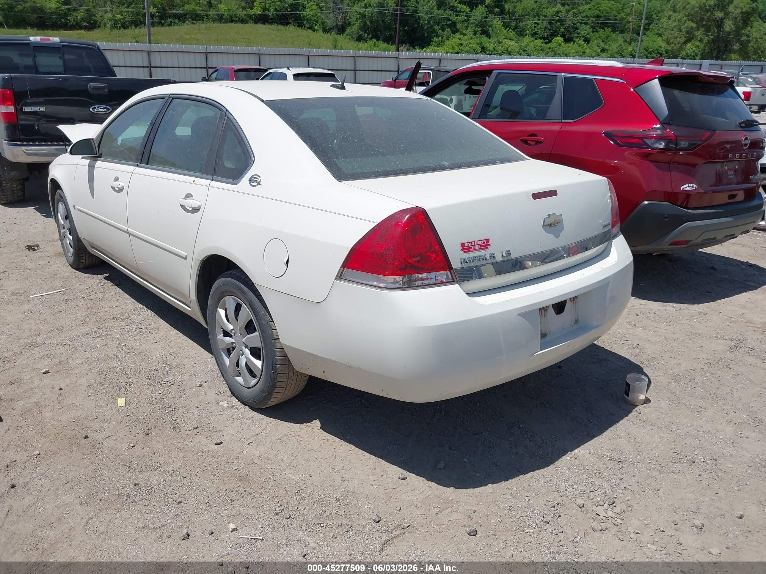 2008 Chevrolet Impala Ls White vin: 2G1WB58K481363384