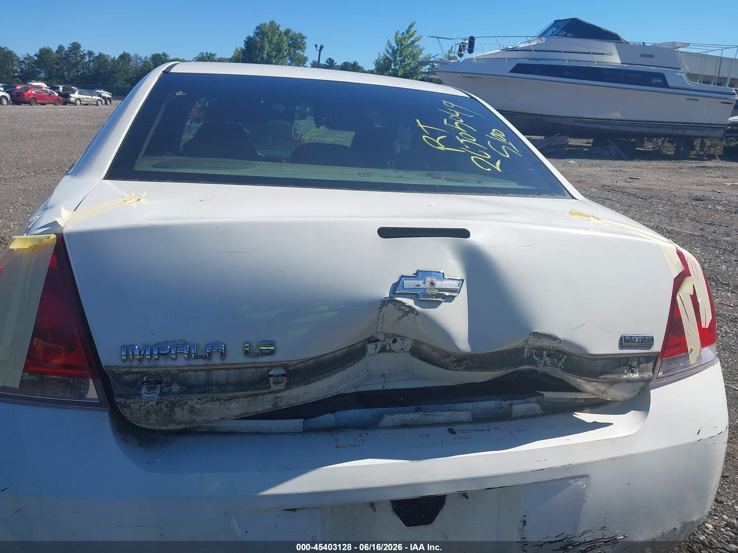 2008 Chevrolet Impala Ls White vin: 2G1WB58K681222753