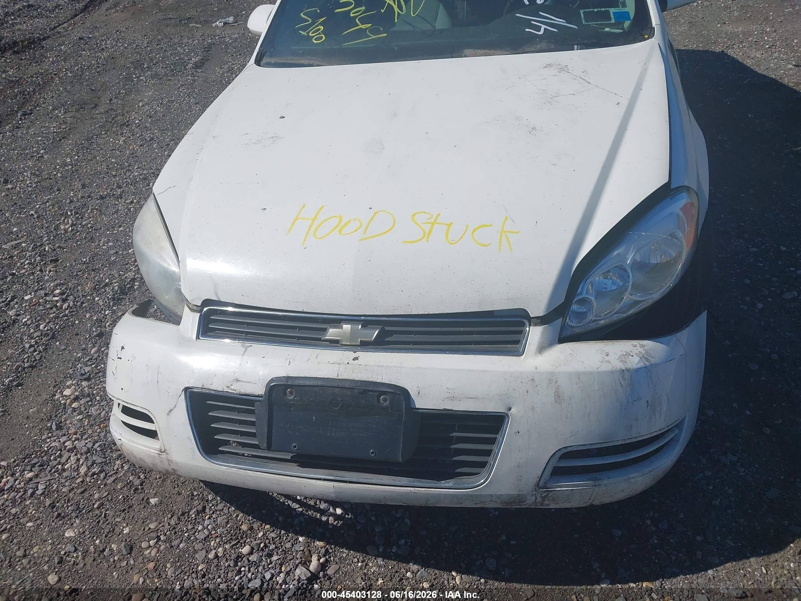 2008 Chevrolet Impala Ls White vin: 2G1WB58K681222753