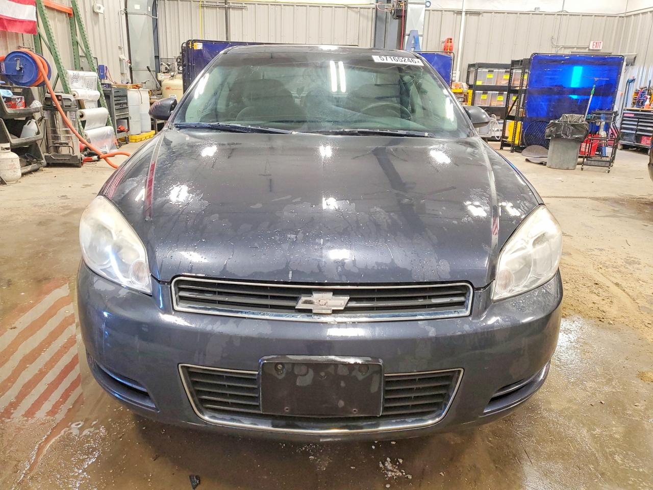 2008 Chevrolet Impala Gray vin: 2G1WB58K681342276