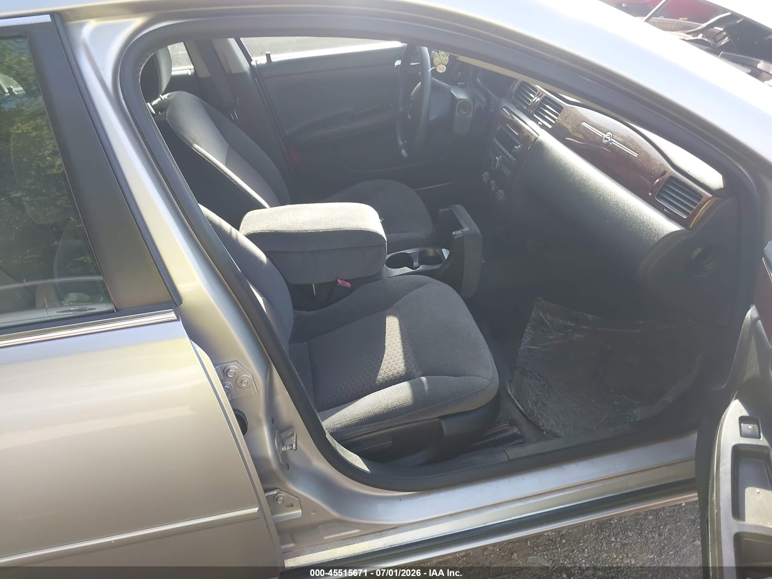 2008 Chevrolet Impala Ls Silver vin: 2G1WB58K789244844