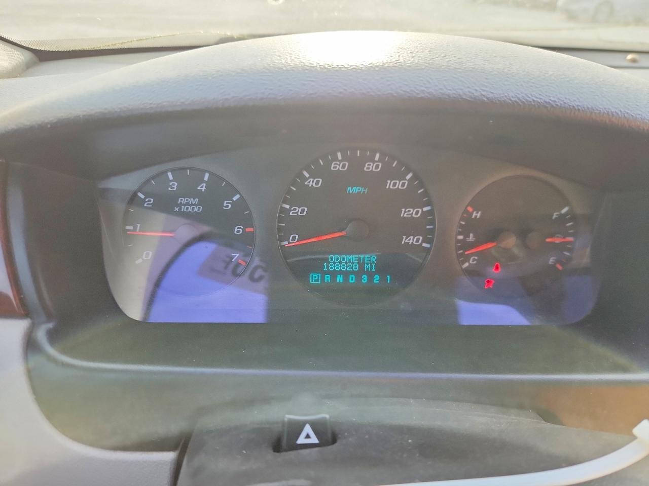 2008 Chevrolet Impala Ls Red vin: 2G1WB58K881312504