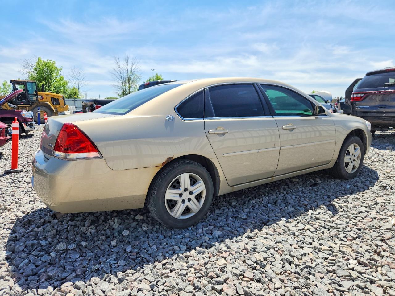 2008 Chevrolet Impala Ls Gold vin: 2G1WB58K889181558