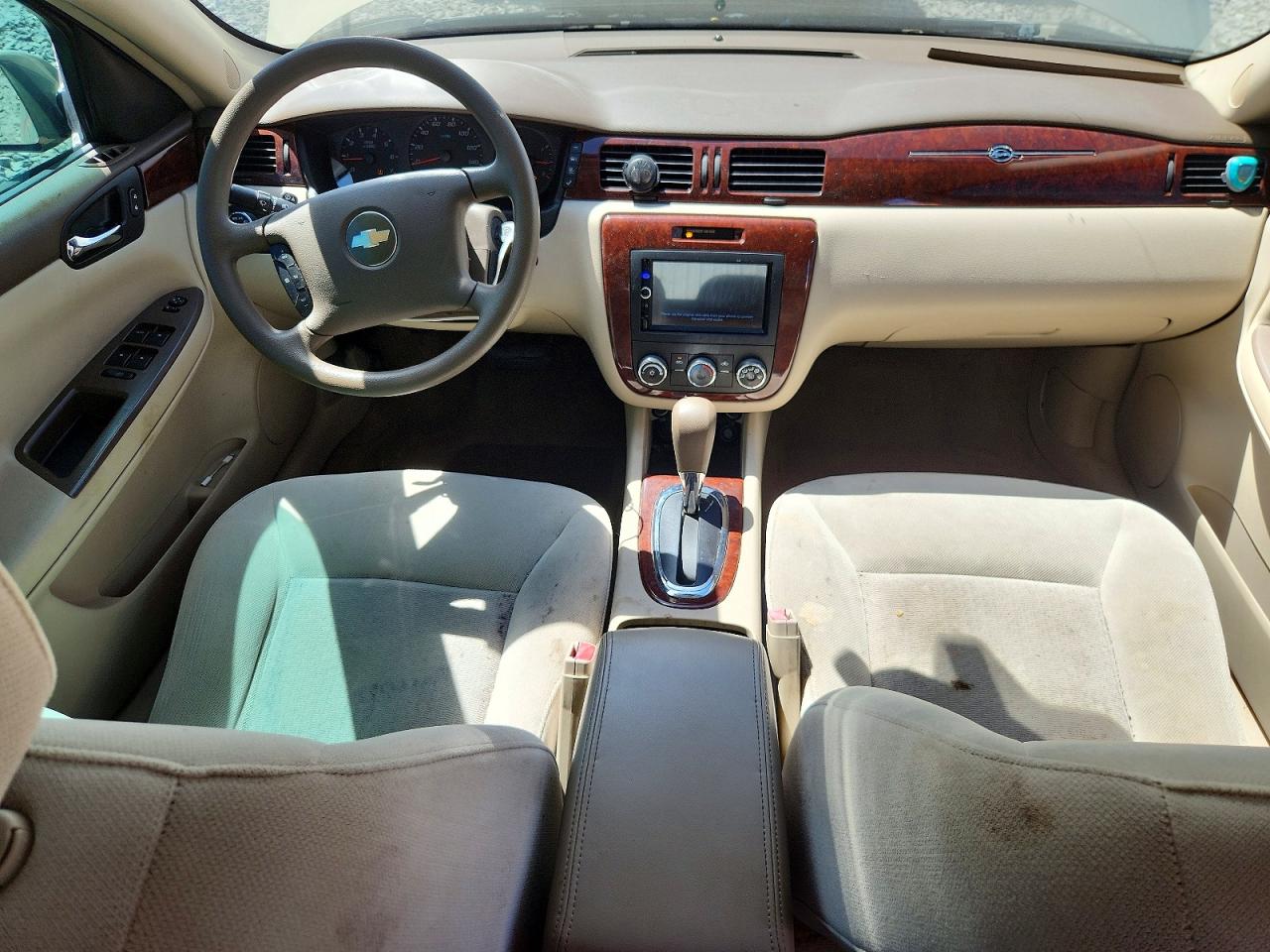 2008 Chevrolet Impala Ls Gold vin: 2G1WB58K889181558