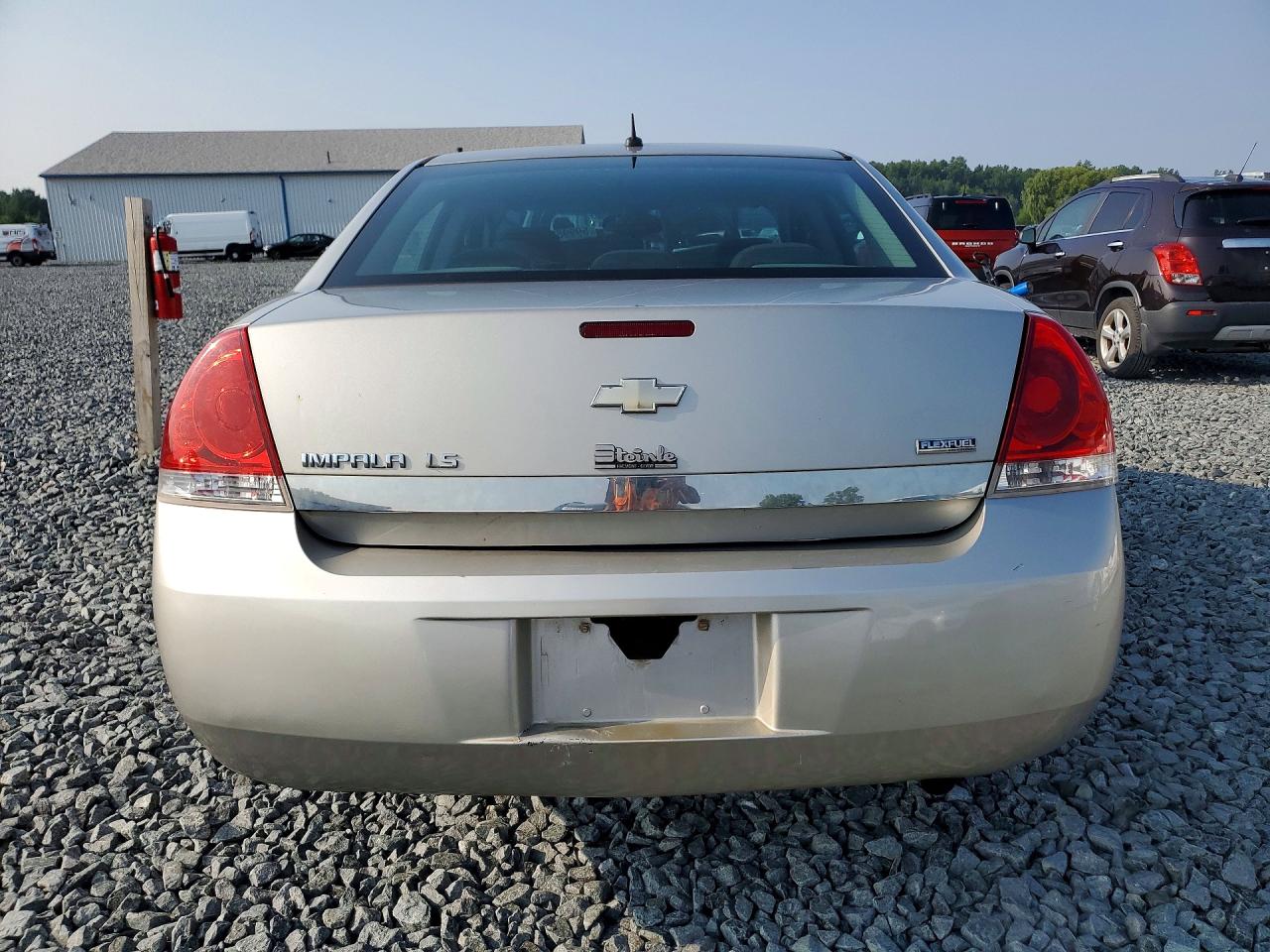 2008 Chevrolet Impala Ls Silver vin: 2G1WB58K989226104