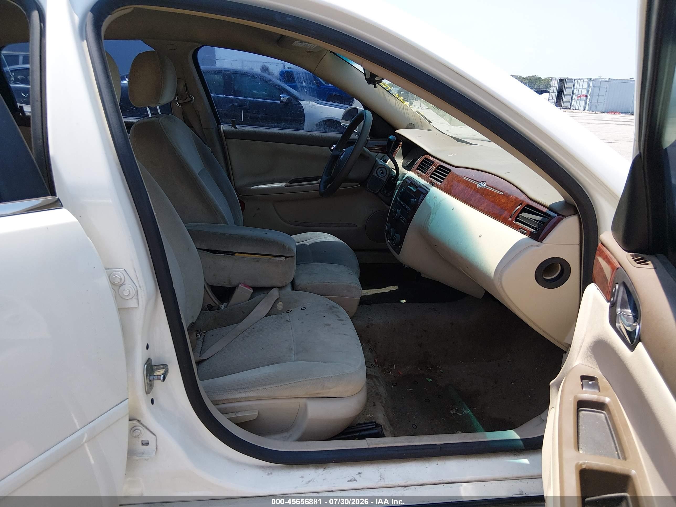 2008 Chevrolet Impala Ls White vin: 2G1WB58K989242528