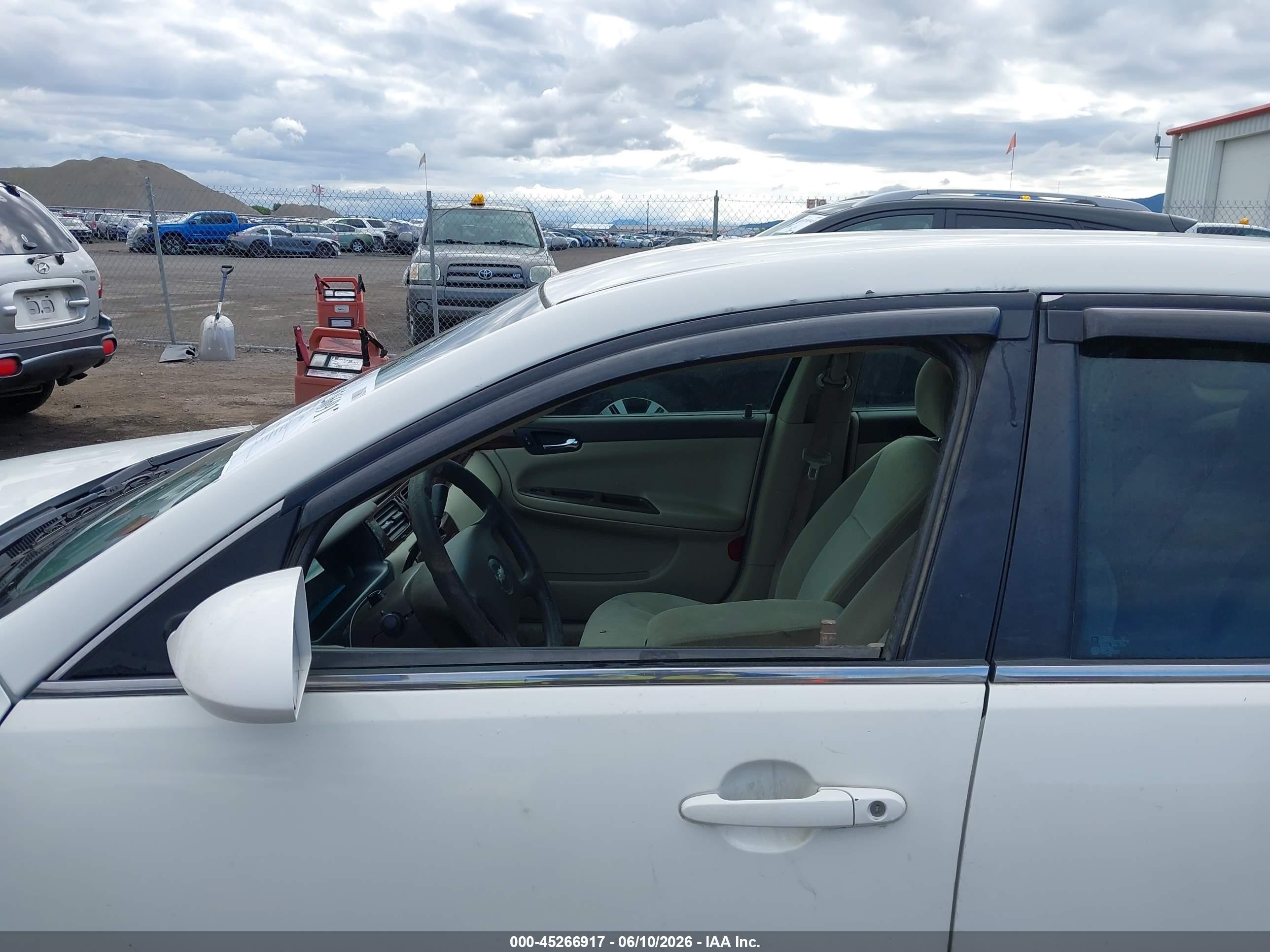 2008 Chevrolet Impala Ls White vin: 2G1WB58N489142279