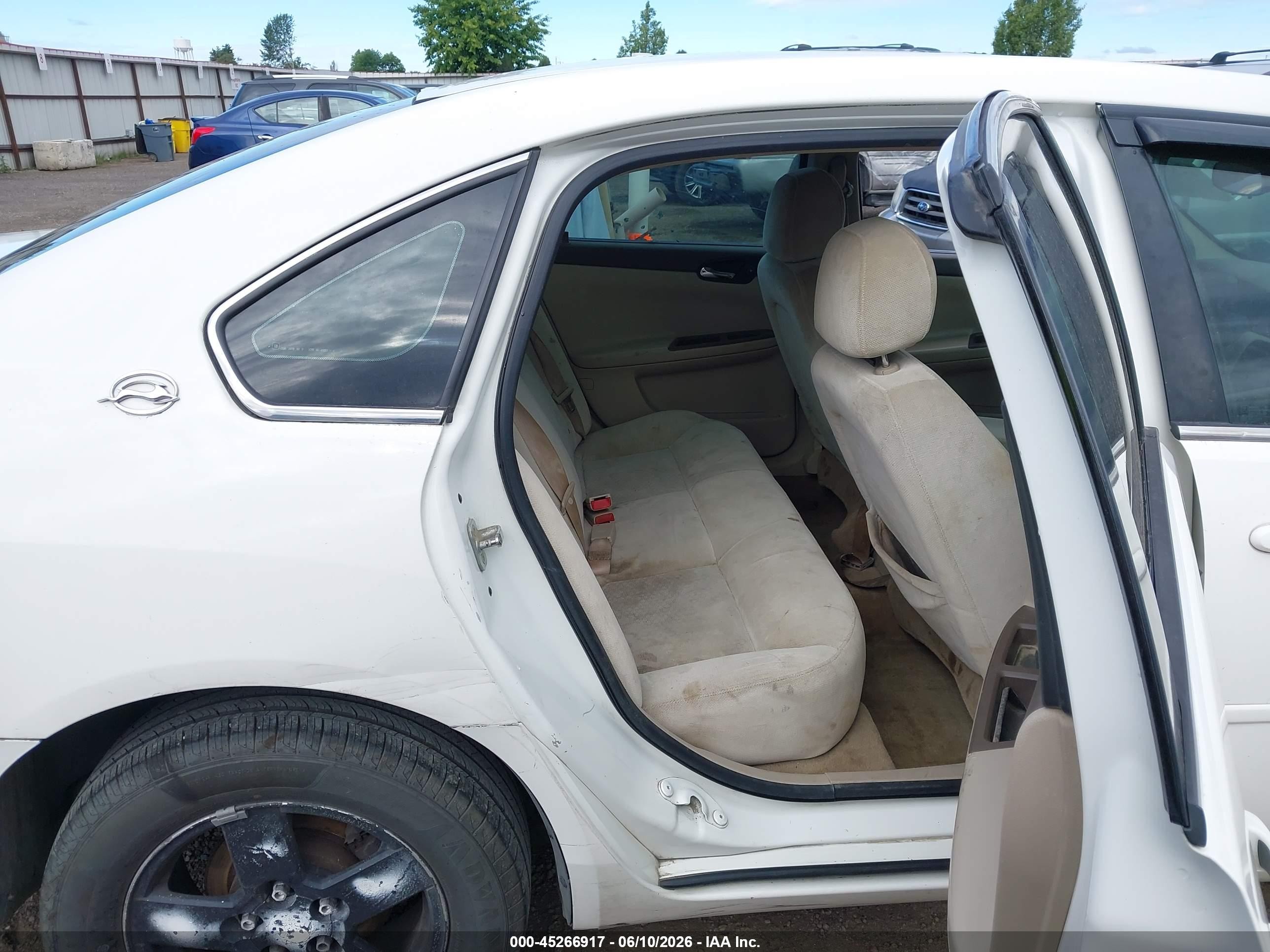 2008 Chevrolet Impala Ls White vin: 2G1WB58N489142279