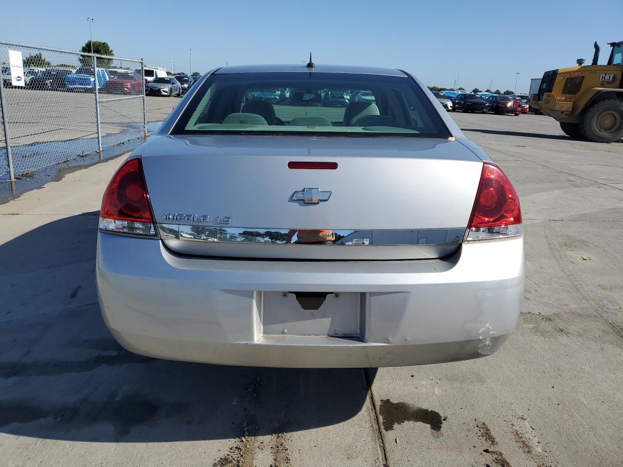 2008 Chevrolet Impala Ls Silver vin: 2G1WB58N881344296 Damage: Rear Bumper, Multiple Scratches Heavy, 2