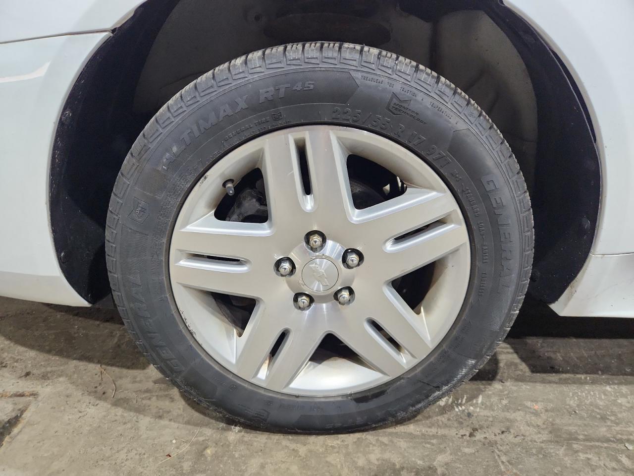 2014 Chevrolet Impala Limited Lt White vin: 2G1WB5E30E1132510 Damage: Left Front Wheel, Curb Rash, 6 To 7 Inches