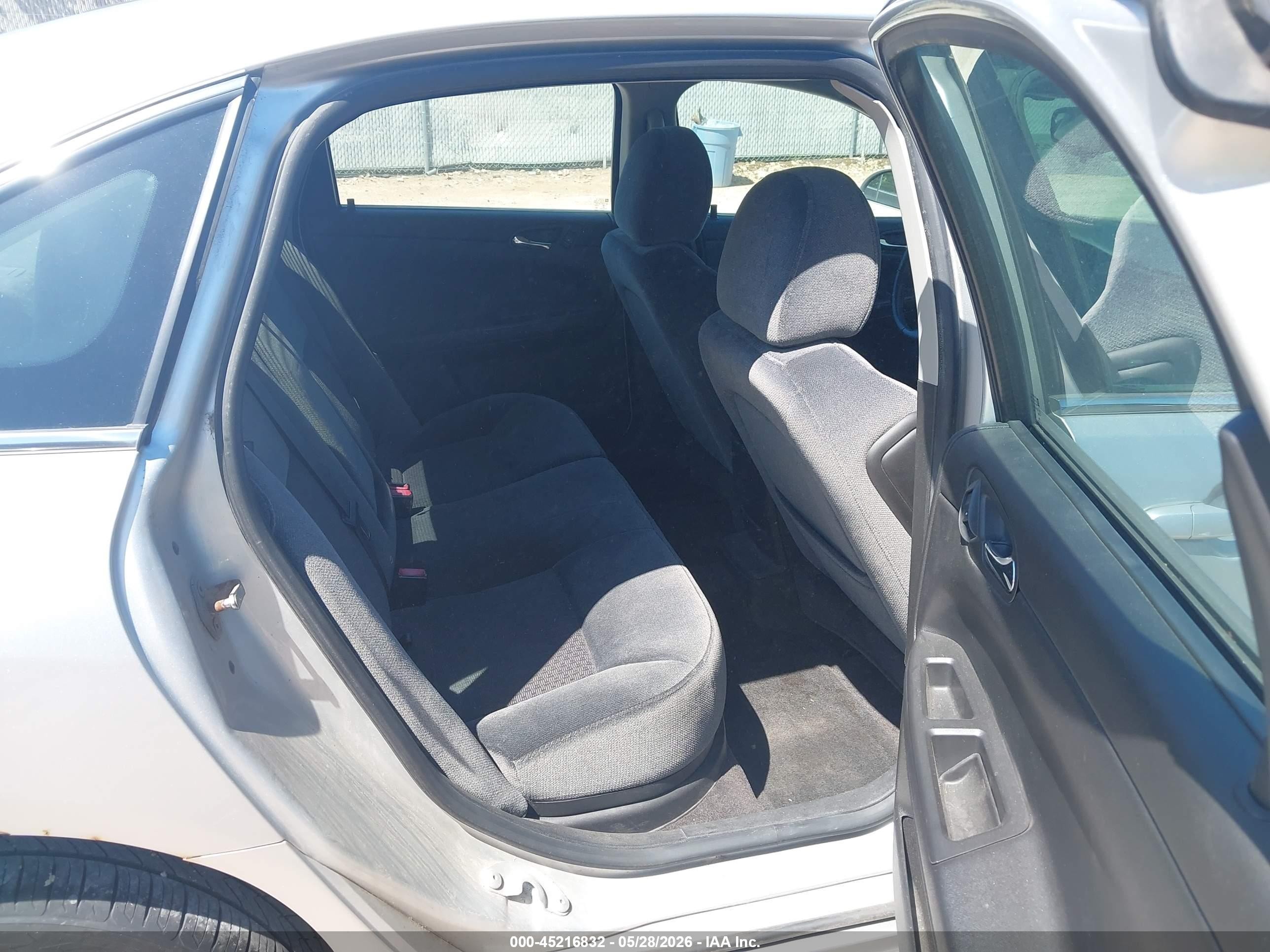 2014 Chevrolet Impala Limited Lt Серебряный vin: 2G1WB5E30E1138596