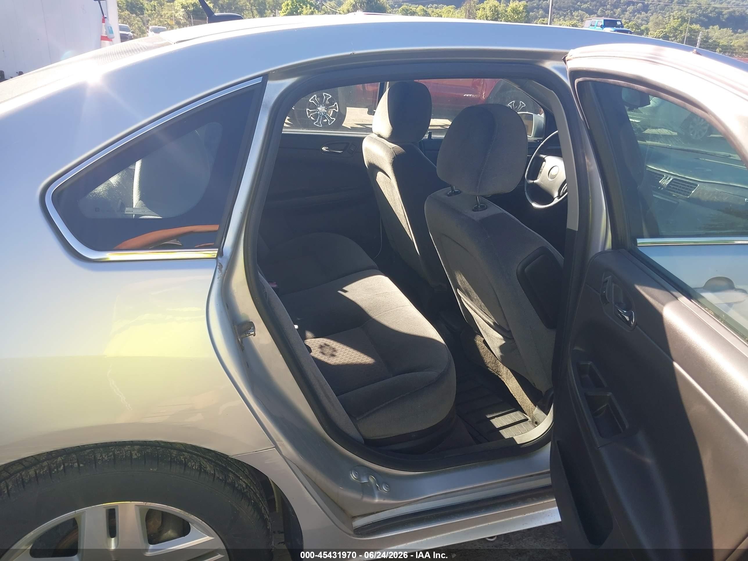 2014 Chevrolet Impala Limited Lt Silver vin: 2G1WB5E31E1116686