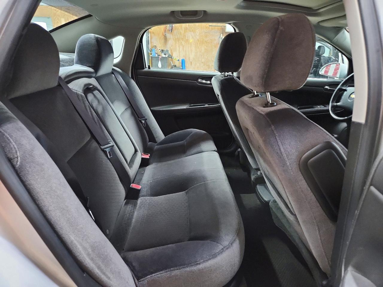 2014 Chevrolet Impala Limited Lt Silver vin: 2G1WB5E33E1129505