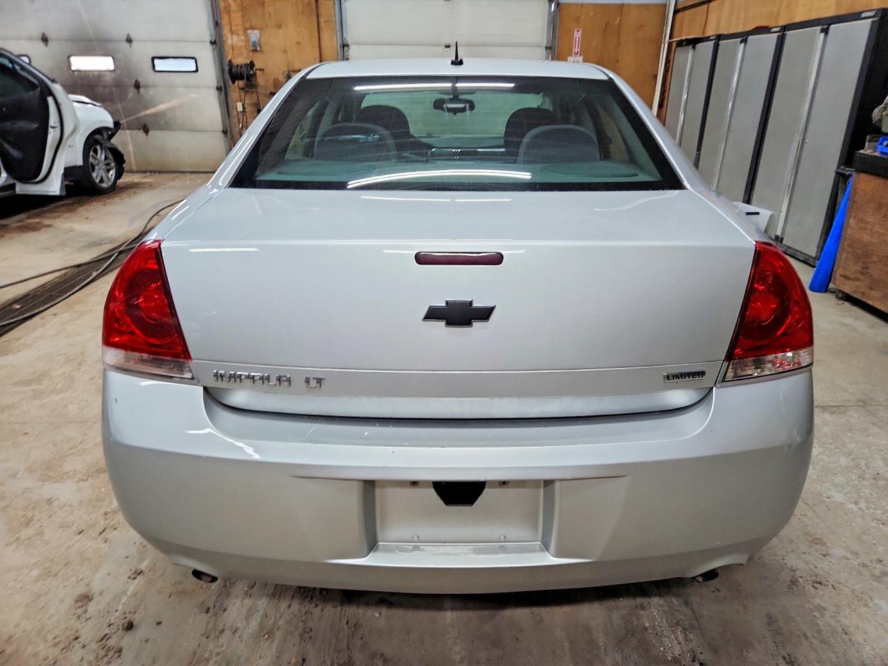 2014 Chevrolet Impala Limited Lt Silver vin: 2G1WB5E33E1129505