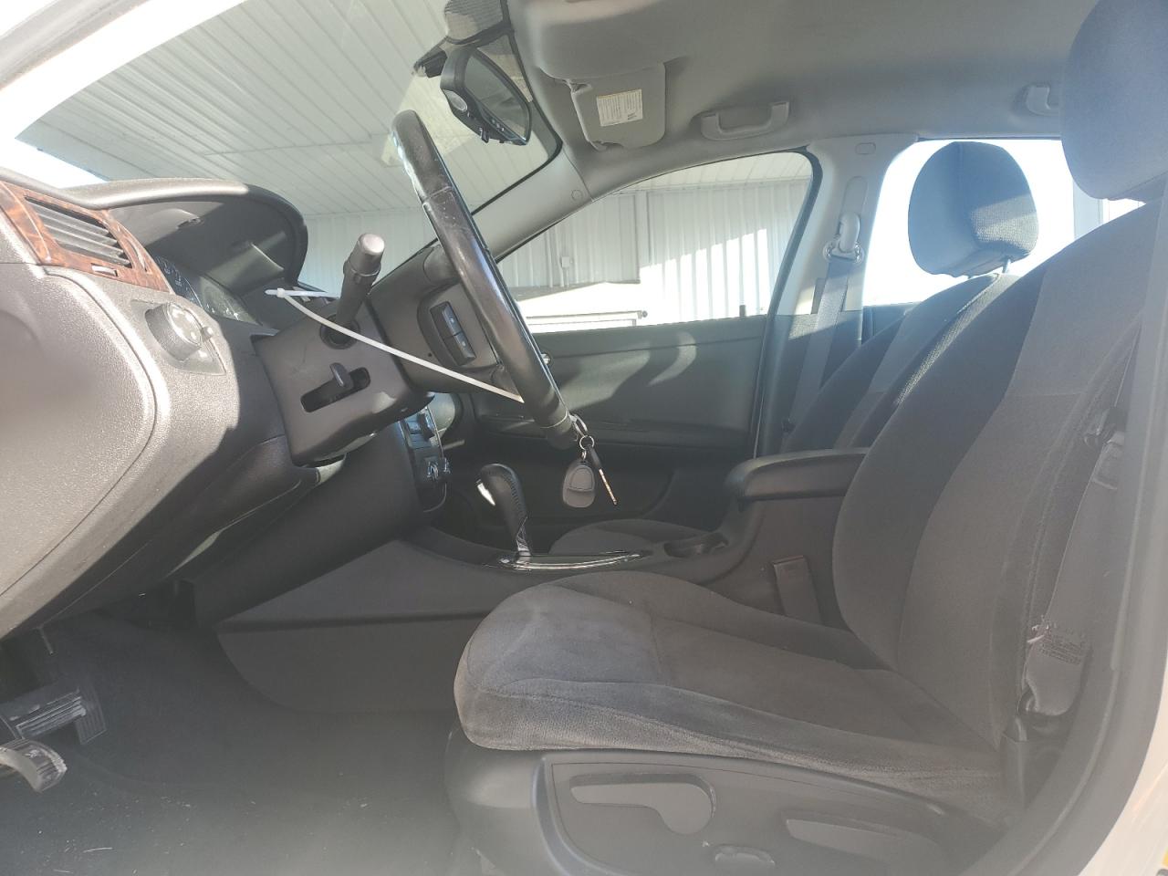 2012 Chevrolet Impala Lt White vin: 2G1WB5E36C1111075