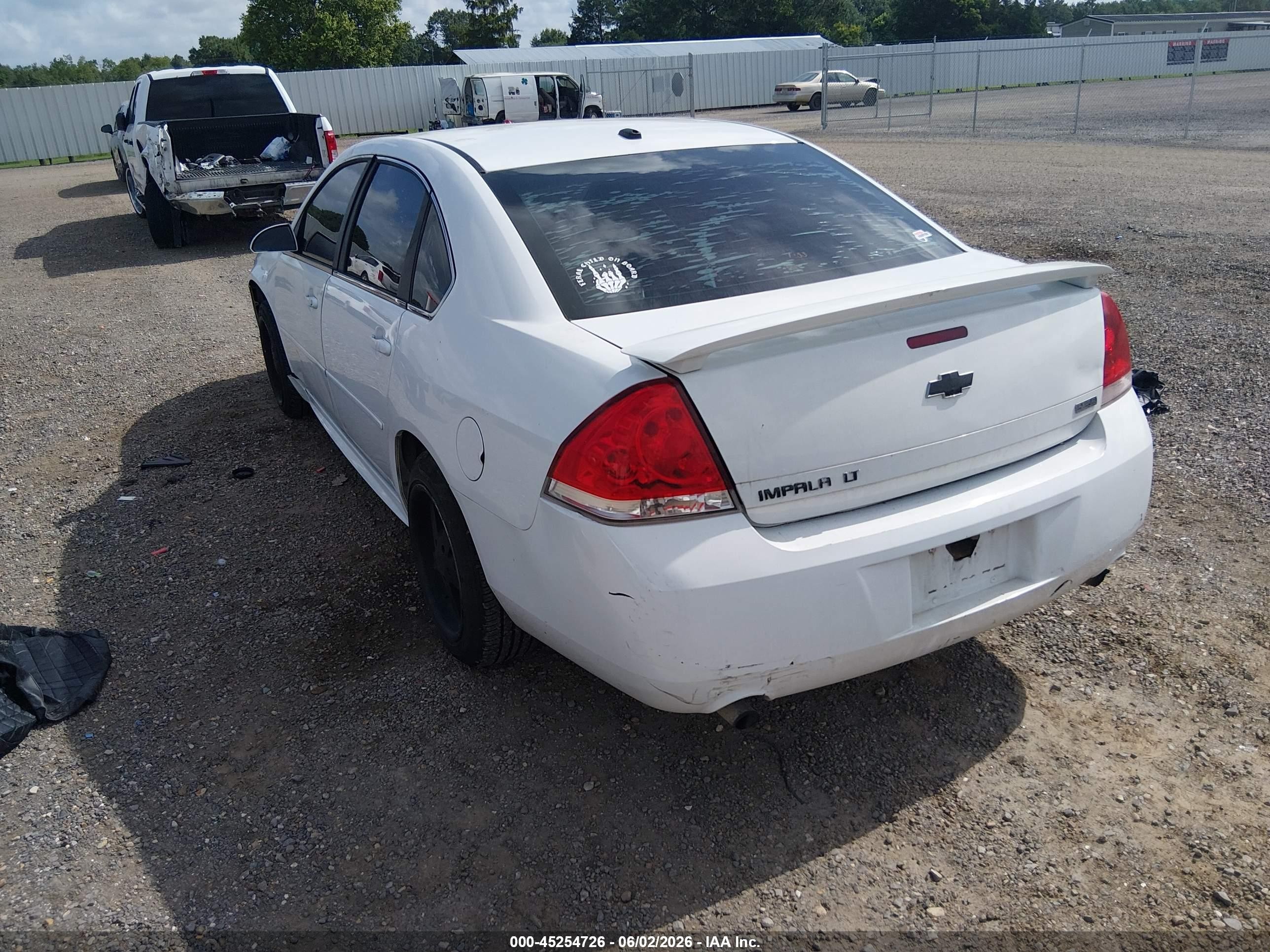 2013 Chevrolet Impala Lt White vin: 2G1WB5E38D1143818