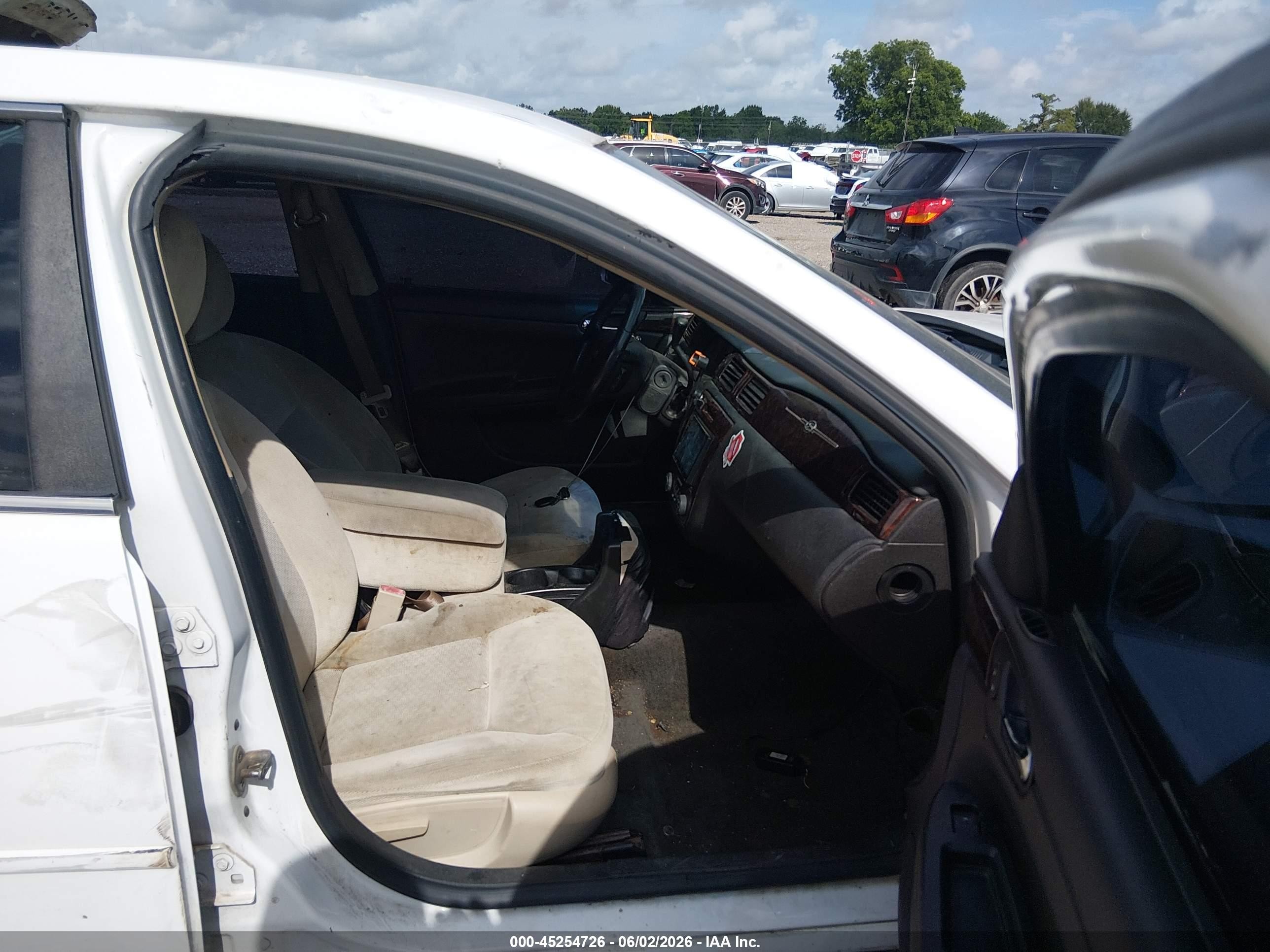 2013 Chevrolet Impala Lt White vin: 2G1WB5E38D1143818