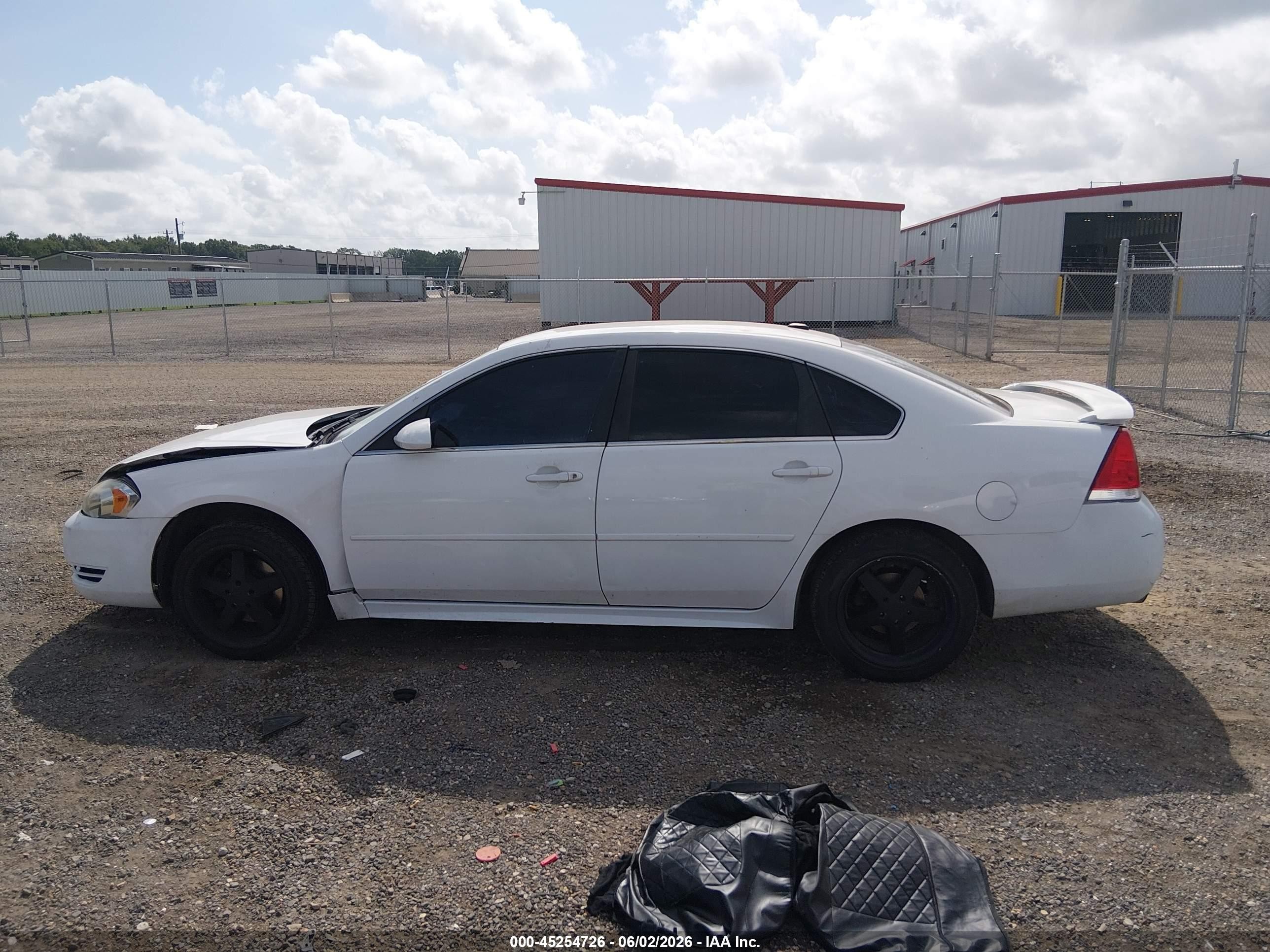 2013 Chevrolet Impala Lt White vin: 2G1WB5E38D1143818